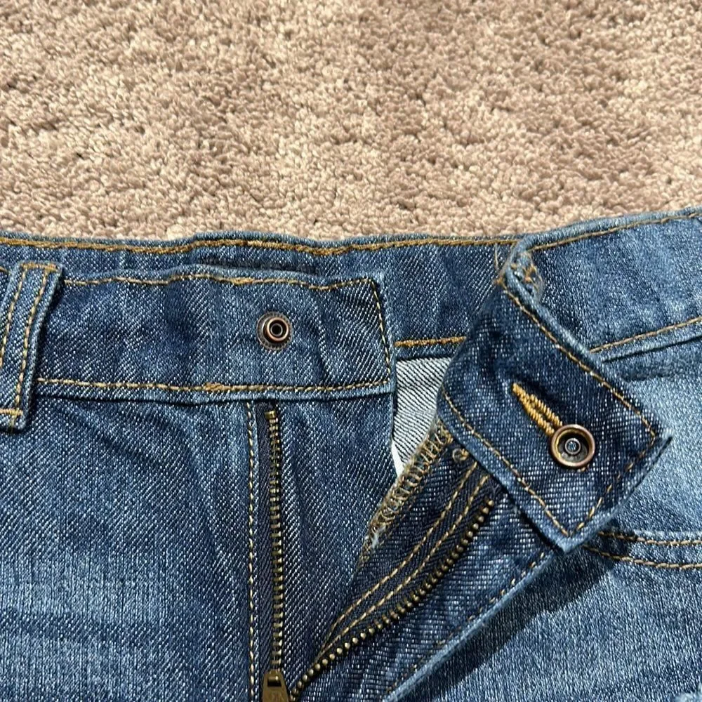 Osh kosh denim shorts! Size 8 easy on! Mild distressing! Longer length!